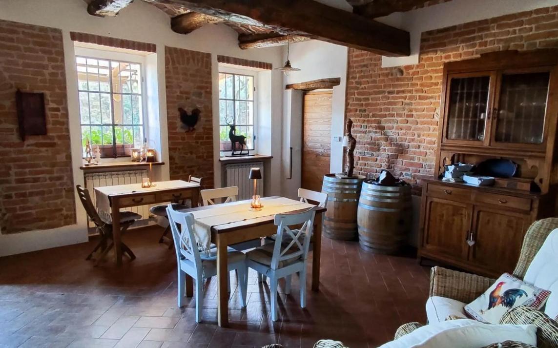 La Casa In Collina Panzió Cinzano Kültér fotó