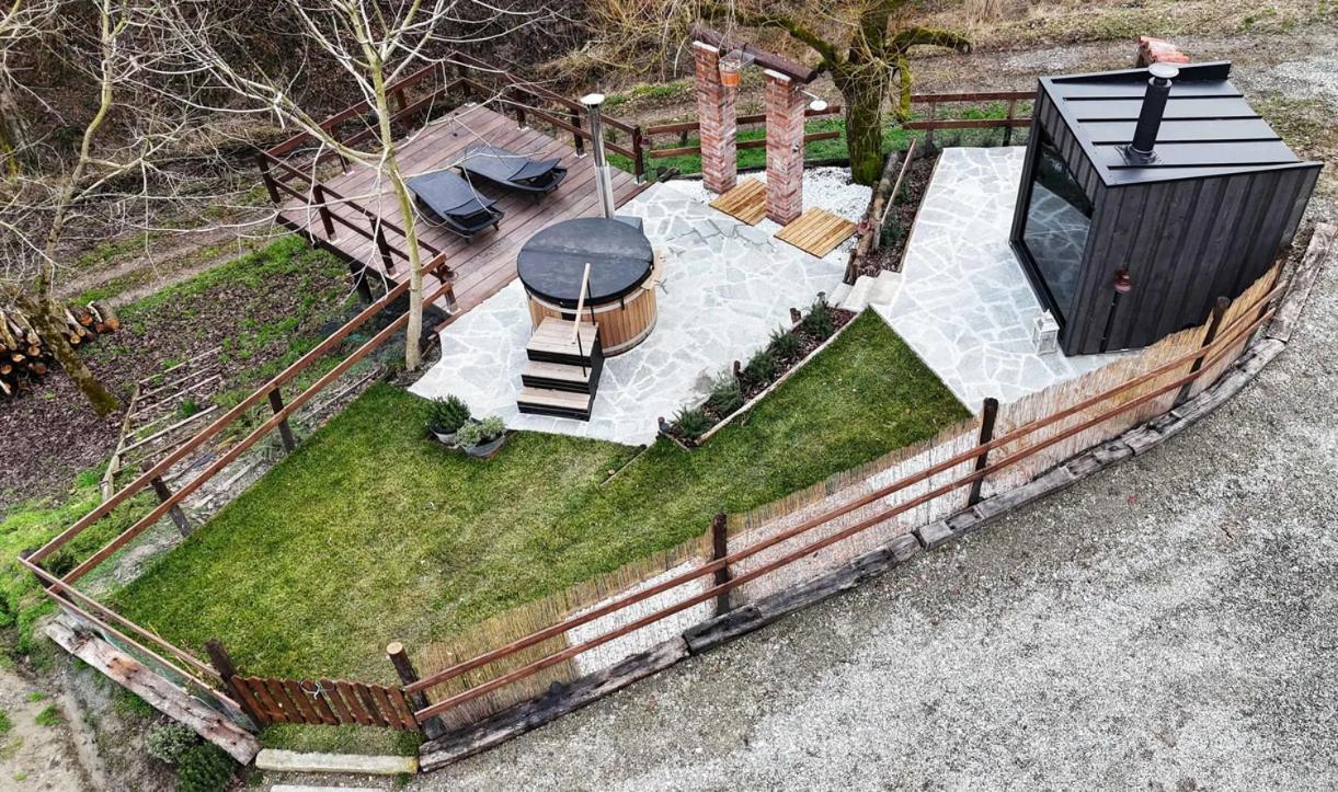La Casa In Collina Panzió Cinzano Kültér fotó